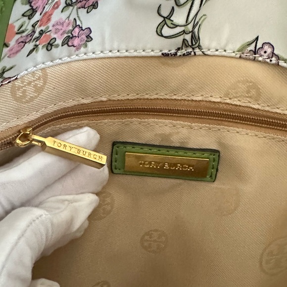 Tory Burch Beige Green Flower Tote - Picture 6 of 10